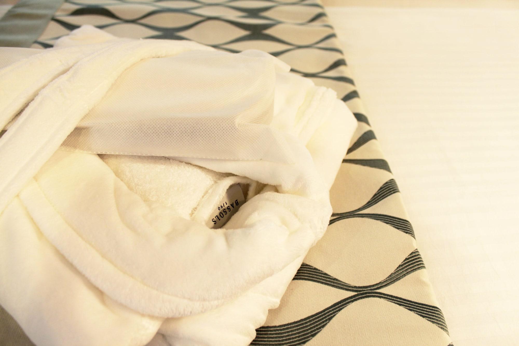 Pure Salt Garonda - Adults Only Hotel Playa de Palma  Ngoại thất bức ảnh A close-up of a cotton sheet