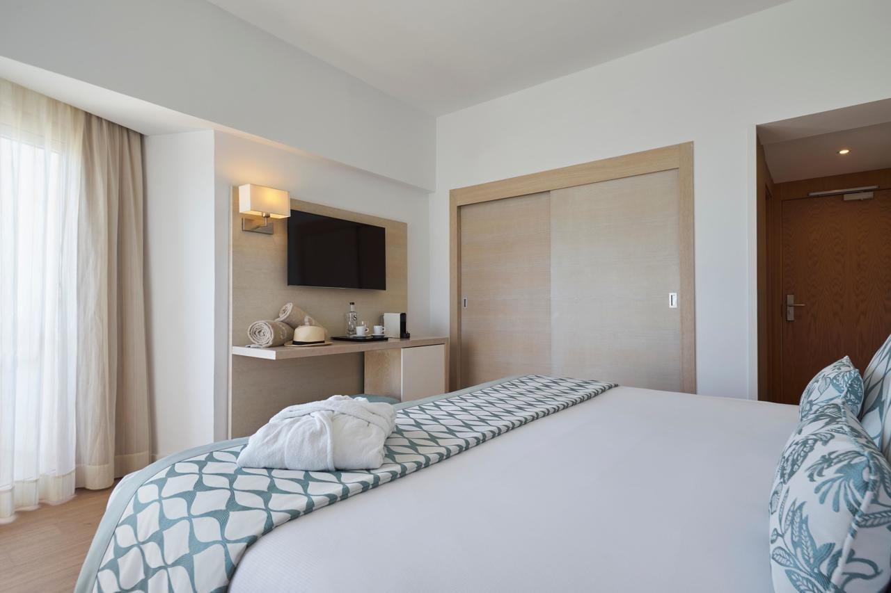 Pure Salt Garonda - Adults Only Hotel Playa de Palma  Ngoại thất bức ảnh A room at the hotel